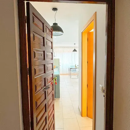 Bahamas Apartment Nerja