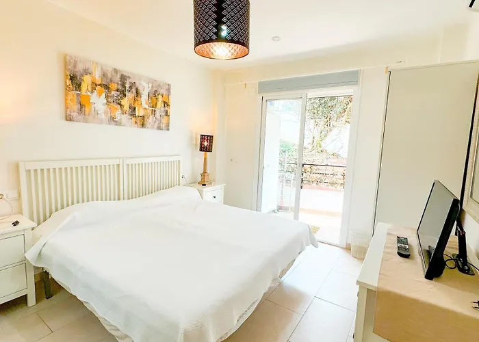 Апартаменты Bahamas *