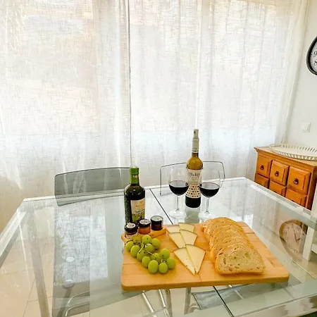 Bahamas Apartman *